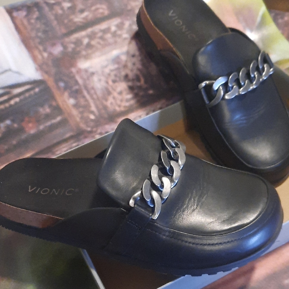 Vionic Black Slip-On Loafers with Black Chain - Picture 3 of 9